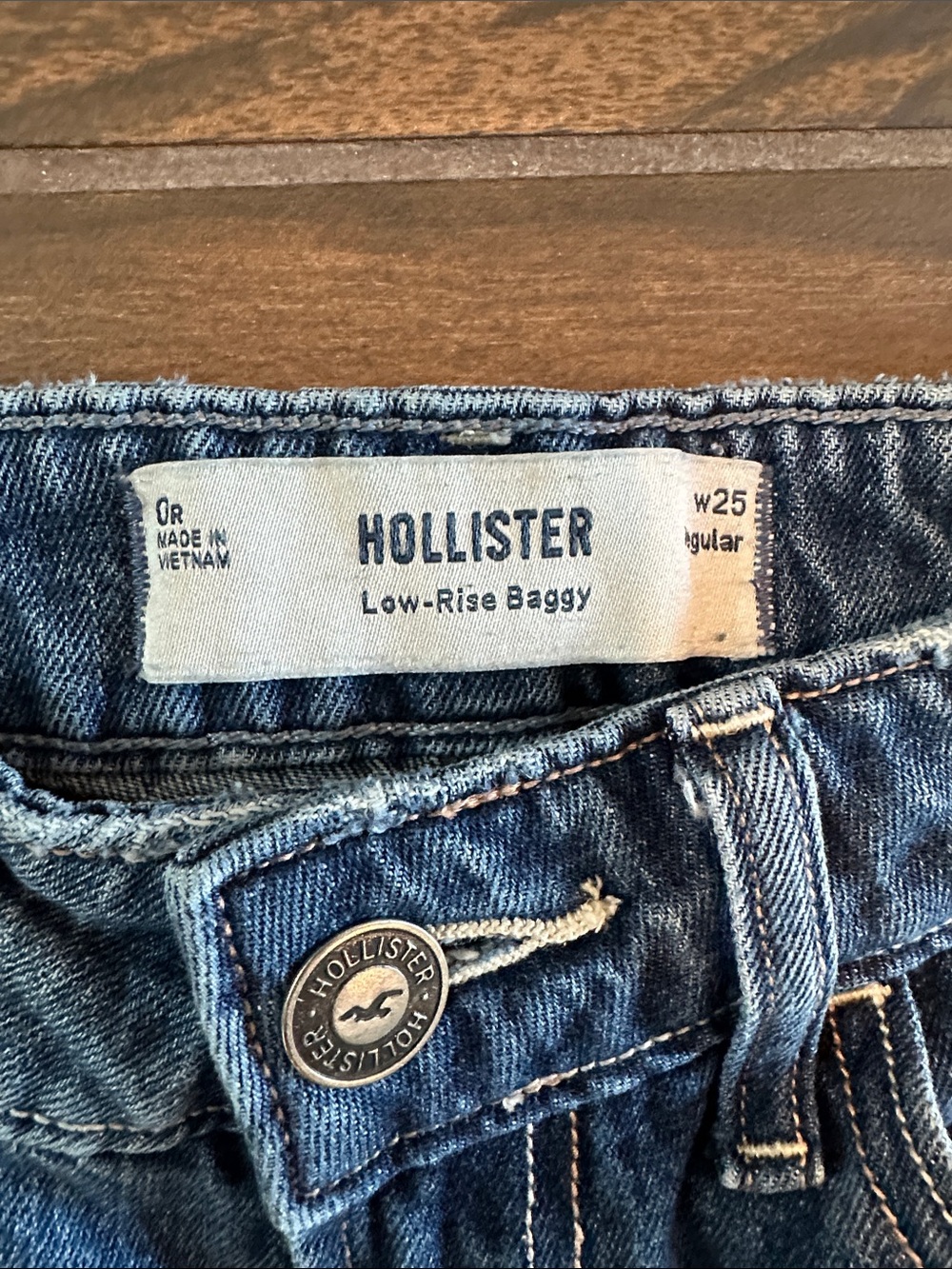 Women’s Hollister distressed low rise Baggy Blue Jeans 0R/25 - Picture 2 of 5